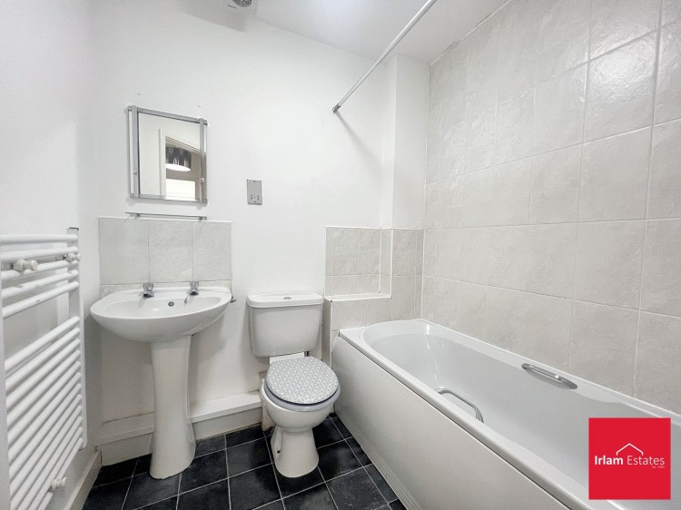 Images for Forebay Drive, Irlam, M44 EAID:3405264228 BID:2714ea13-4875-41c2-9250-130c9b5cb2ff